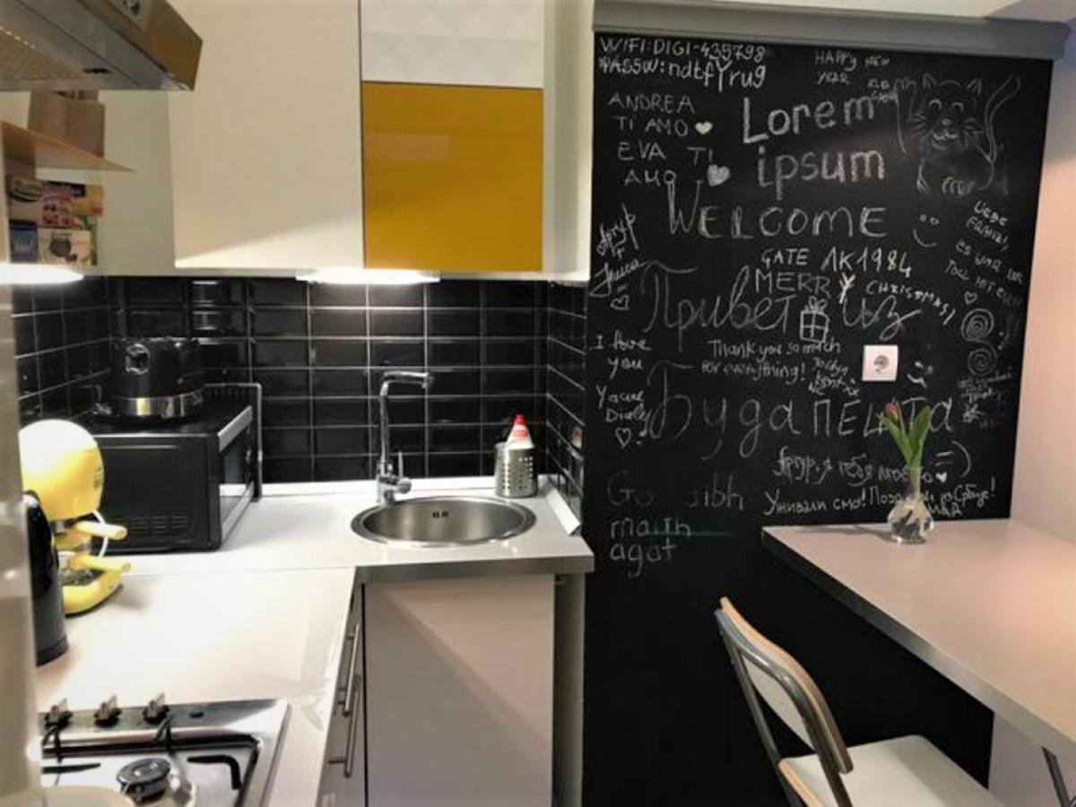 Trendy & Cozy Apartment At Heroes' Square Budapest Bagian luar foto